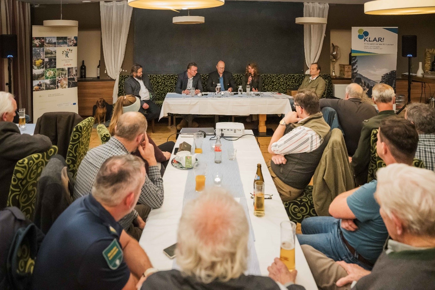 Sechstes Naturparkforum widmet sich dem Thema „Was ist los mit dem Wild im Wald?“ Sechstes Naturparkforum widmet sich dem Thema „Was ist los mit dem Wild im Wald?“